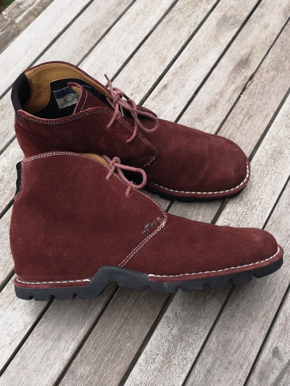Joan & David Circa suede chukka boots